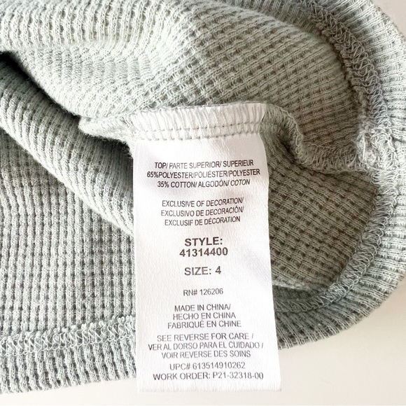 Pippa & Julie Knit Top With Flower Appliqué - Picture 8 of 15